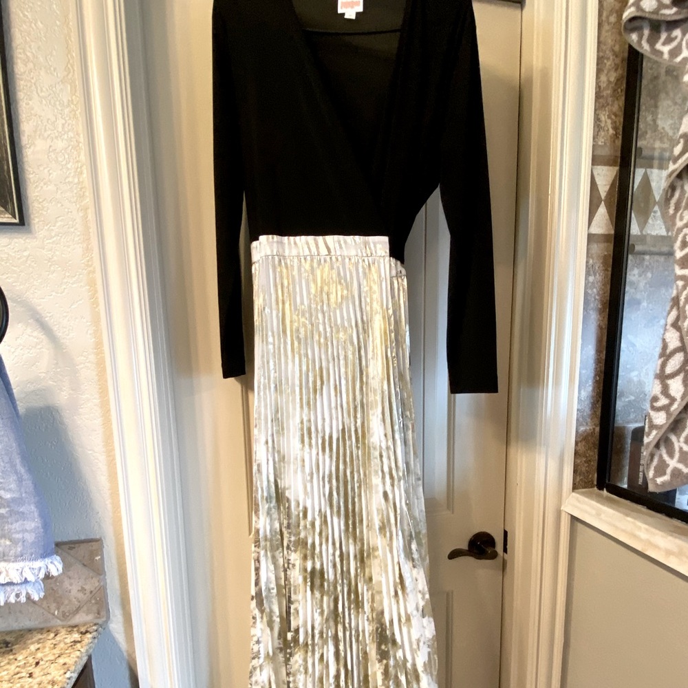 LuLaRoe DeAnne Elegant Dress